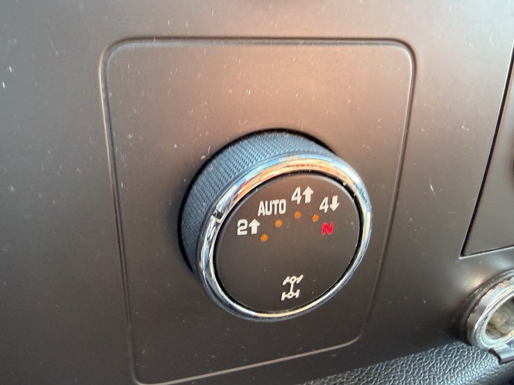 2012-chevrolet-silverado-1500-image-66