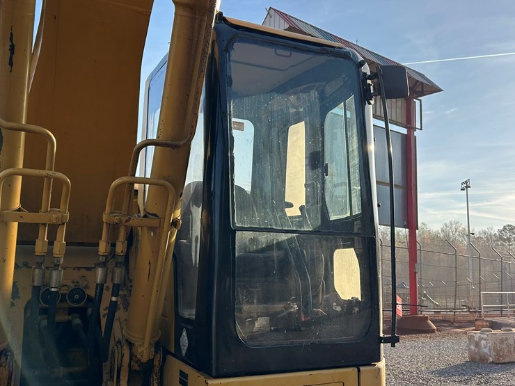 2004-caterpillar-321c-image-51