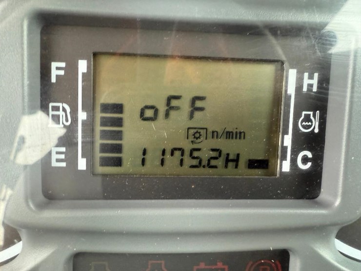 massey-ferguson-1736-image-56