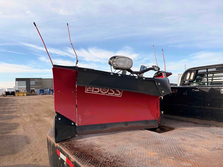 2015-ford-f550-image-11