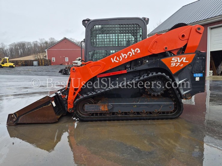 2022-kubota-svl97-2-image-2