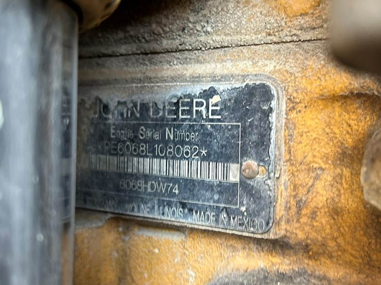 2010-deere-544k-image-55