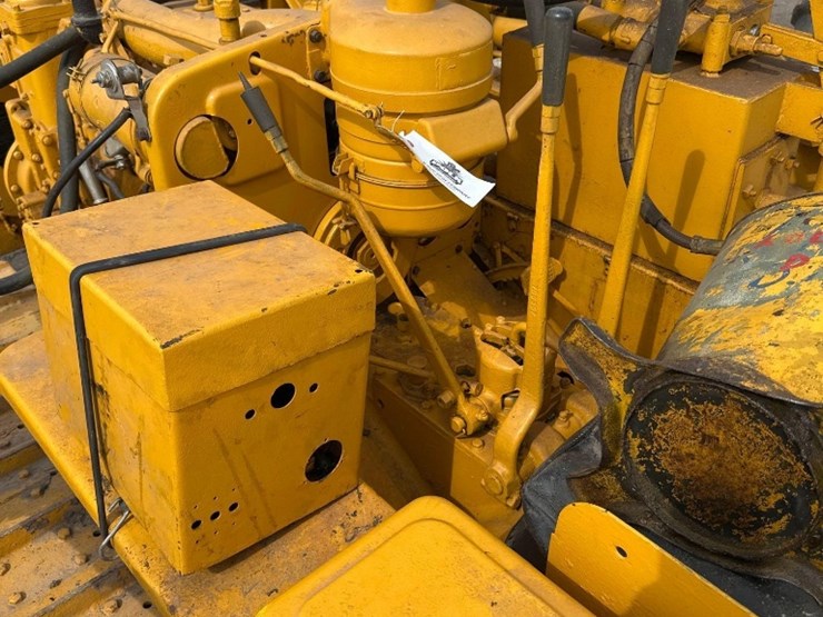 caterpillar-d2-image-11