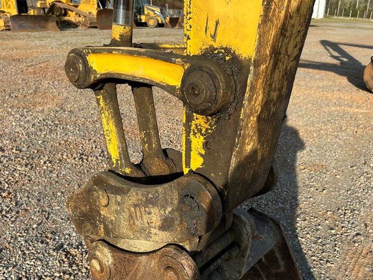 2017-komatsu-pc88mr-10-image-12