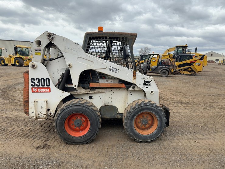 2007-bobcat-s300-image-6