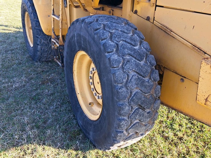 1997-john-deere-444h-image-39