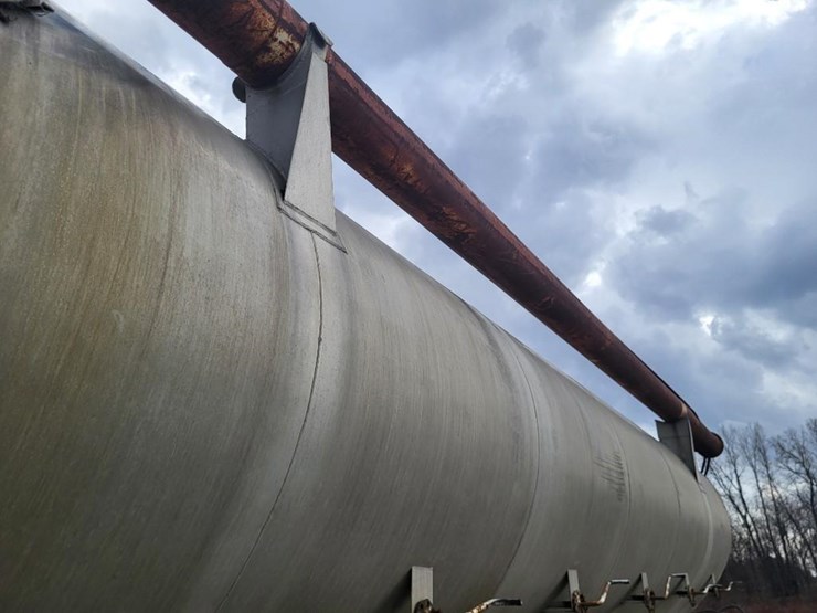 1996-warren-tandem-axle-feed-semi-trailer-image-20