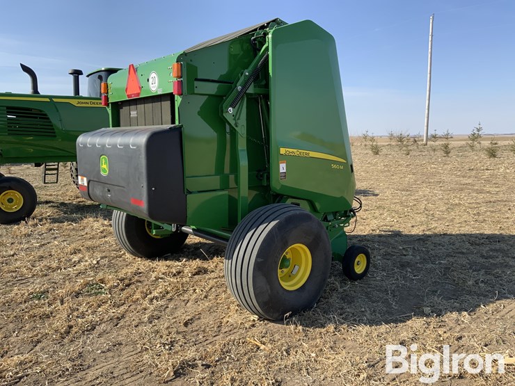 2021-john-deere-560m-image-5