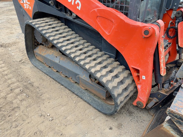 2021-kubota-svl97-2-image-12