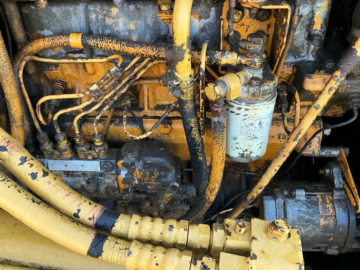 #350-•-1978-komatsu-d31-16-dozer-image-9