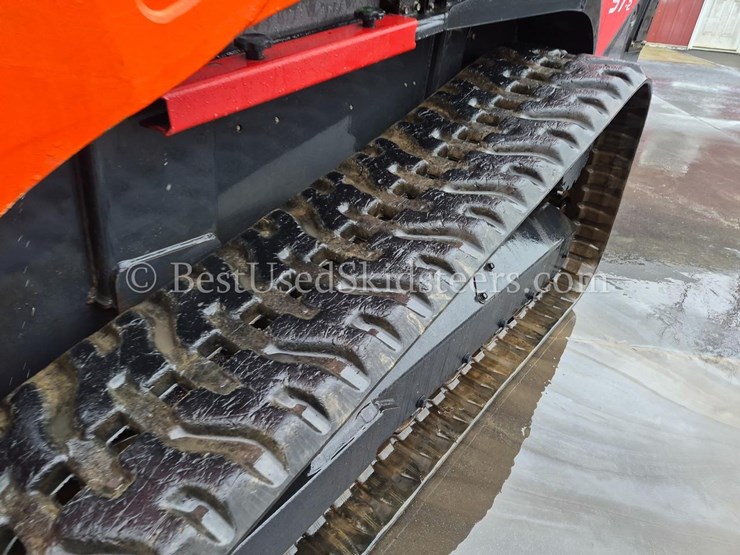 2023-kubota-svl97-2-image-8