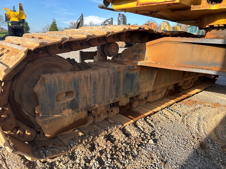 2006-deere-650d-lc-image-59