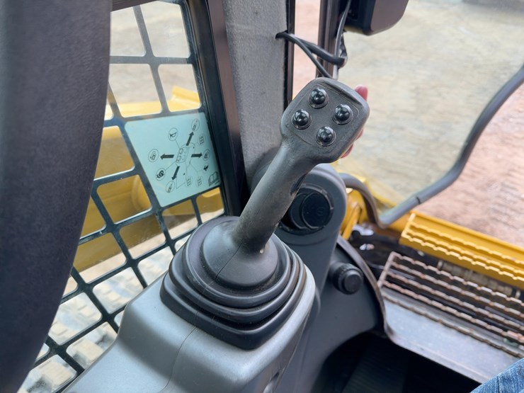 2016-caterpillar-279d-image-20