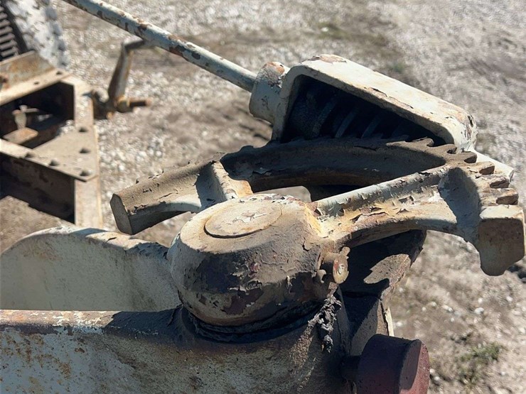 big-bull-tractor-image-26