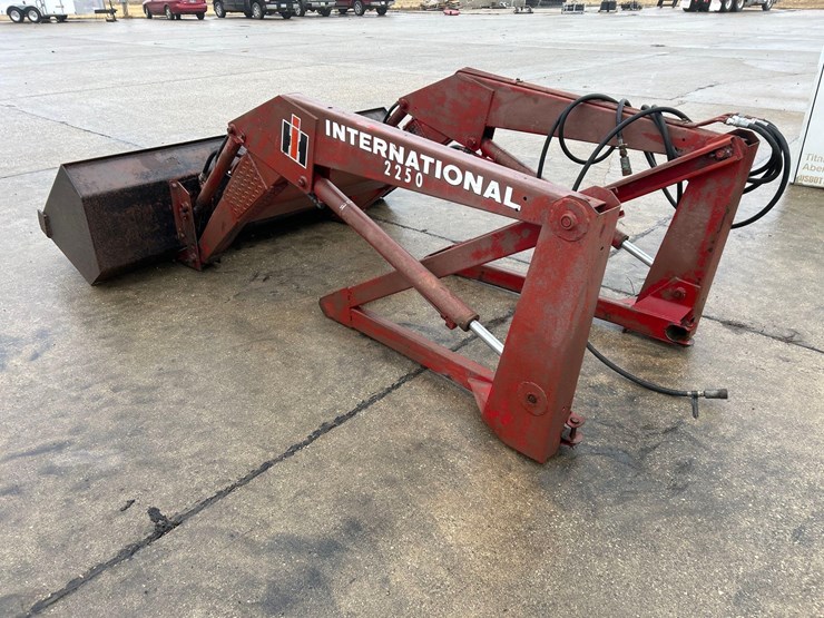 international-2250-image-4