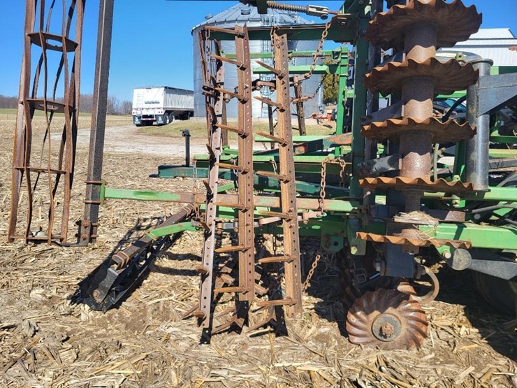 great-plains-2200tt-image-50