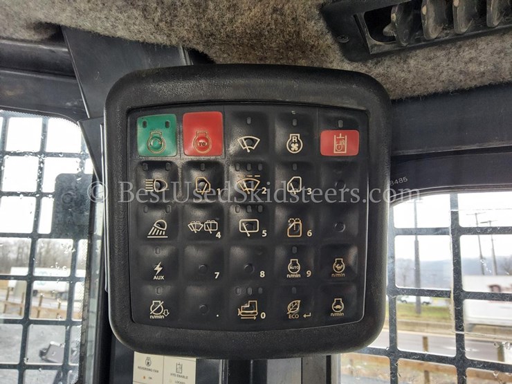 2017-deere-650k-image-45