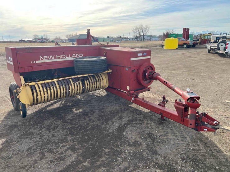 new-holland-575-image-3