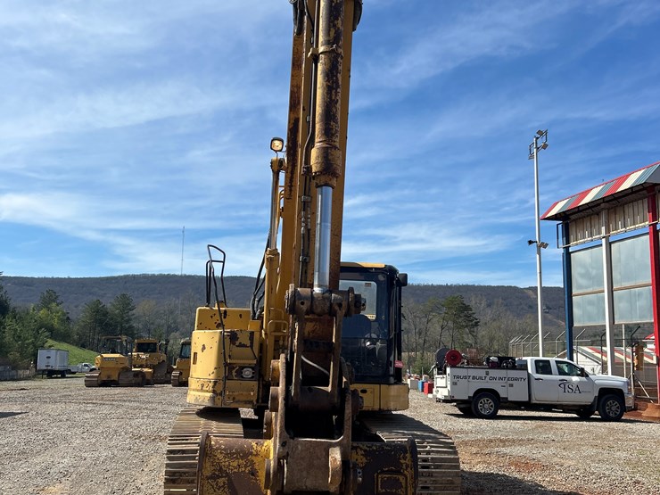 2004-caterpillar-321c-image-8