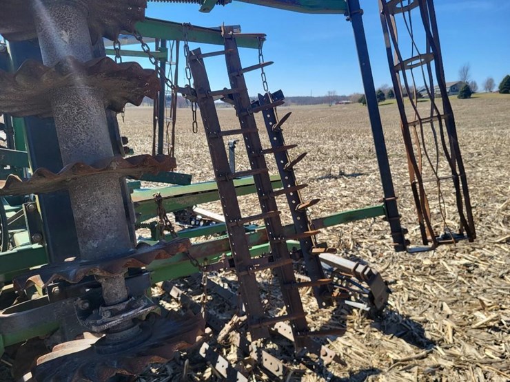 great-plains-2200tt-image-32