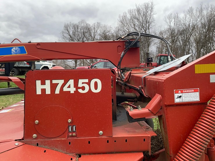 new-holland-h7450-image-32