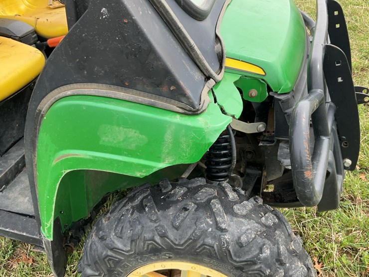 john-deere-gator-image-47