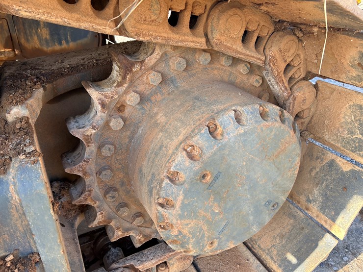 2006-deere-650d-lc-image-77