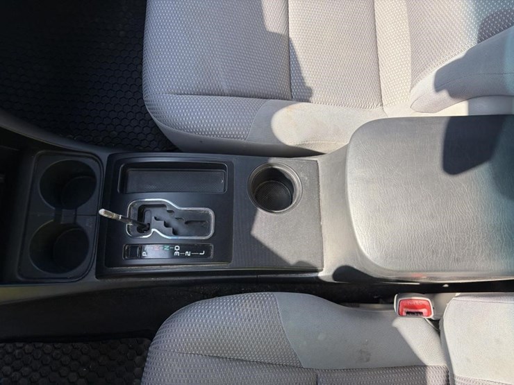 2013-toyota-tacoma-image-17