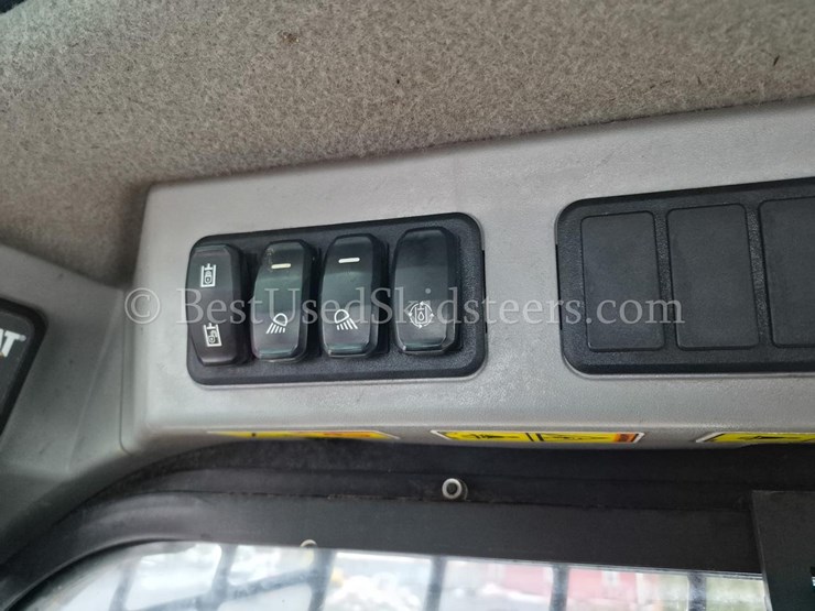 2020-caterpillar-289d3-image-20