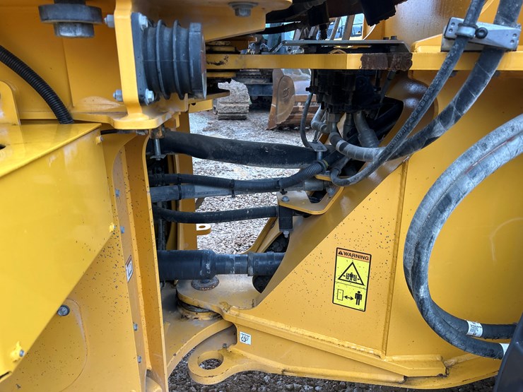 2019-volvo-l90h-image-27