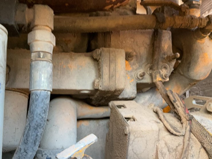 #300-•-2004-dressta-555b-wheel-loader-image-29