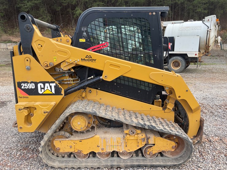 2017-caterpillar-259d-image-6