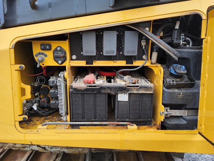 2017-deere-650k-image-51