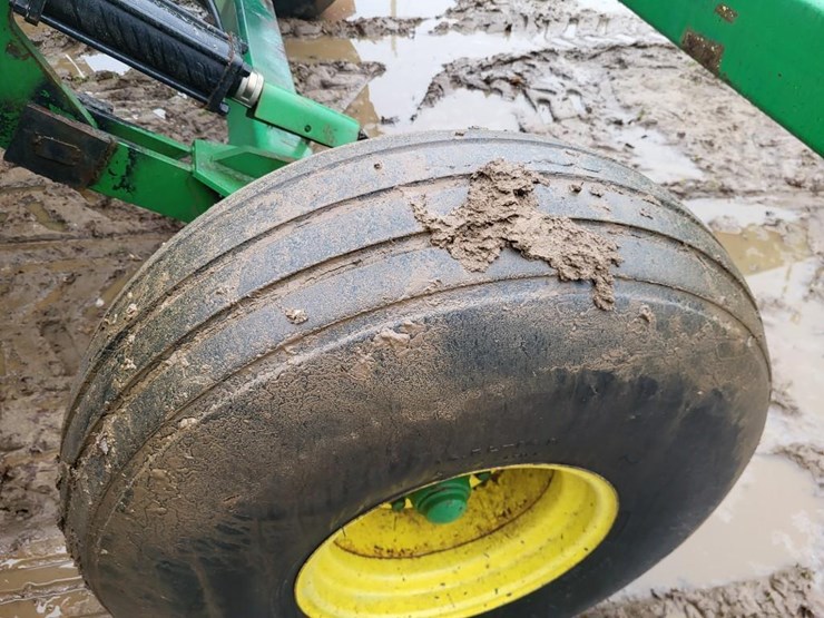 john-deere-7240-image-24