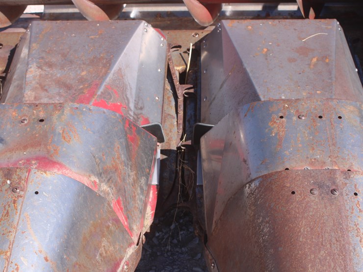 case-ih-1063-image-15