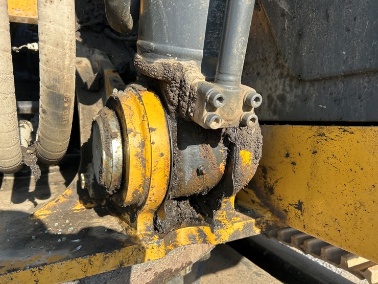 2019-deere-350g-lc-image-28