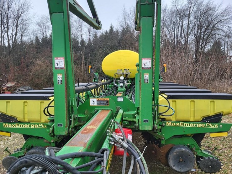 2010-john-deere-1770nt-image-10