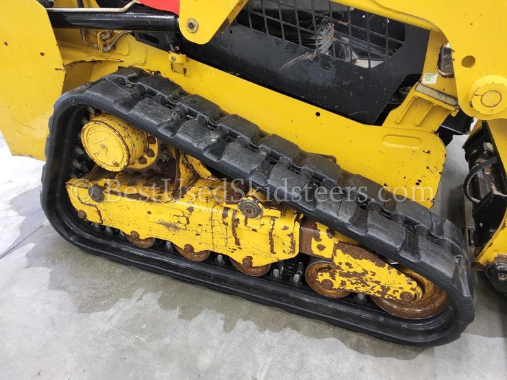 2019-caterpillar-249d-image-11