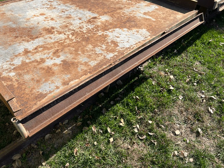 set-of-3-flat-cars-image-11