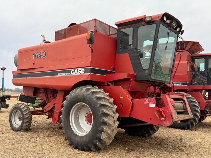 case-ih-1640-image-1
