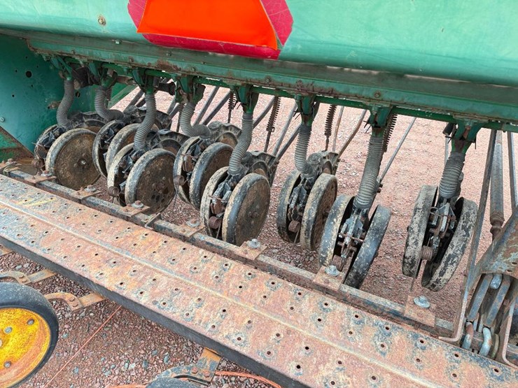 john-deere-8300-image-18