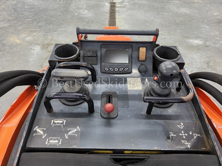 2022-kubota-scl1000-image-18