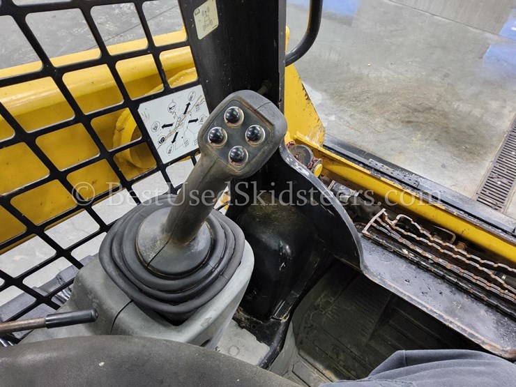 2019-caterpillar-249d-image-14