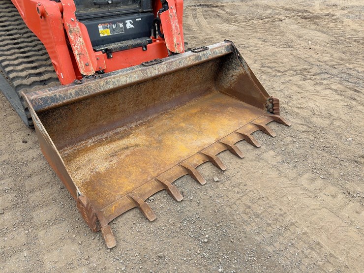 2021-kubota-svl97-2-image-8