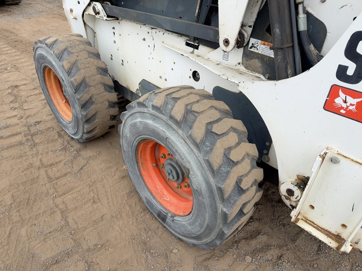 2007-bobcat-s300-image-12