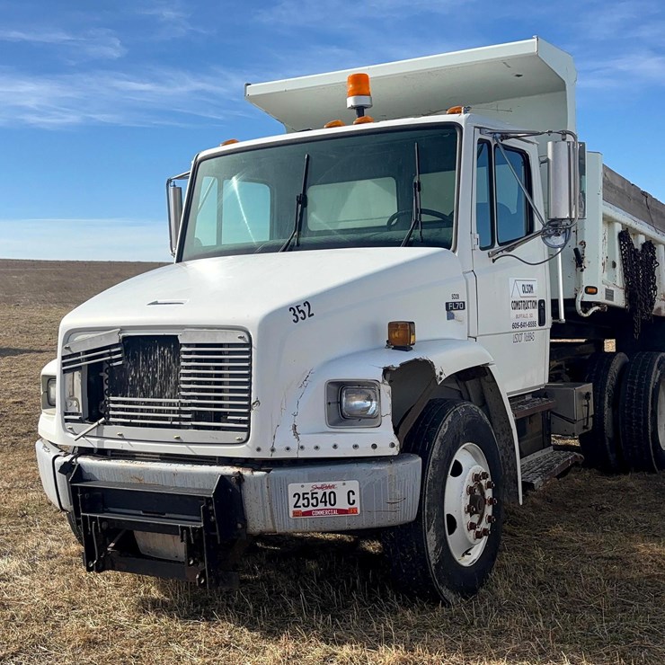 1997 FREIGHTLINER FL70