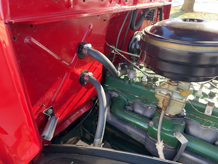 1937-international-d2-panel-truck-image-72