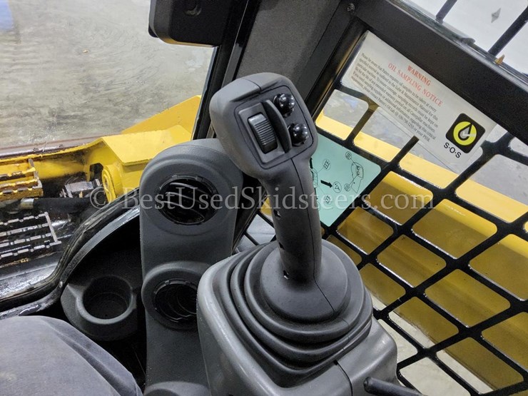 2015-caterpillar-272d2-image-25
