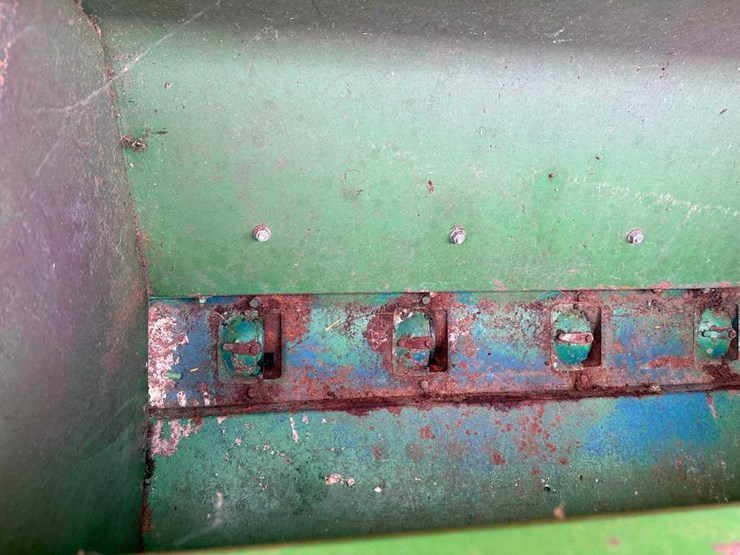 john-deere-8300-image-21