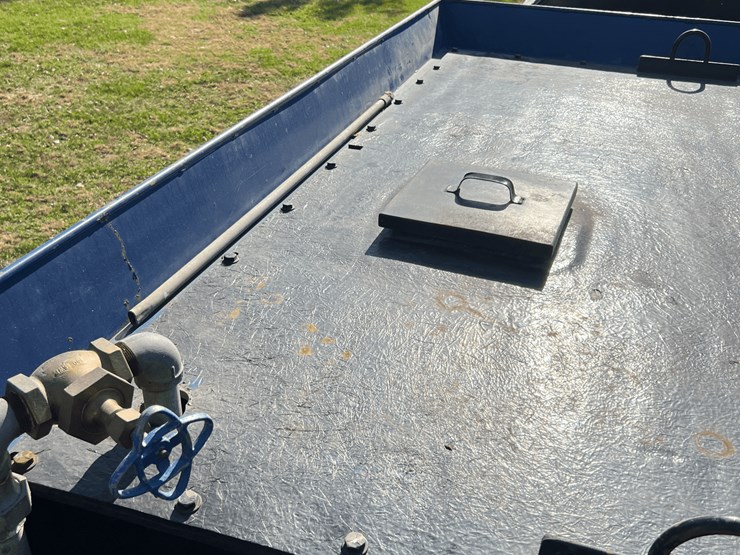 frick-steam-locomotive-with-track-image-250